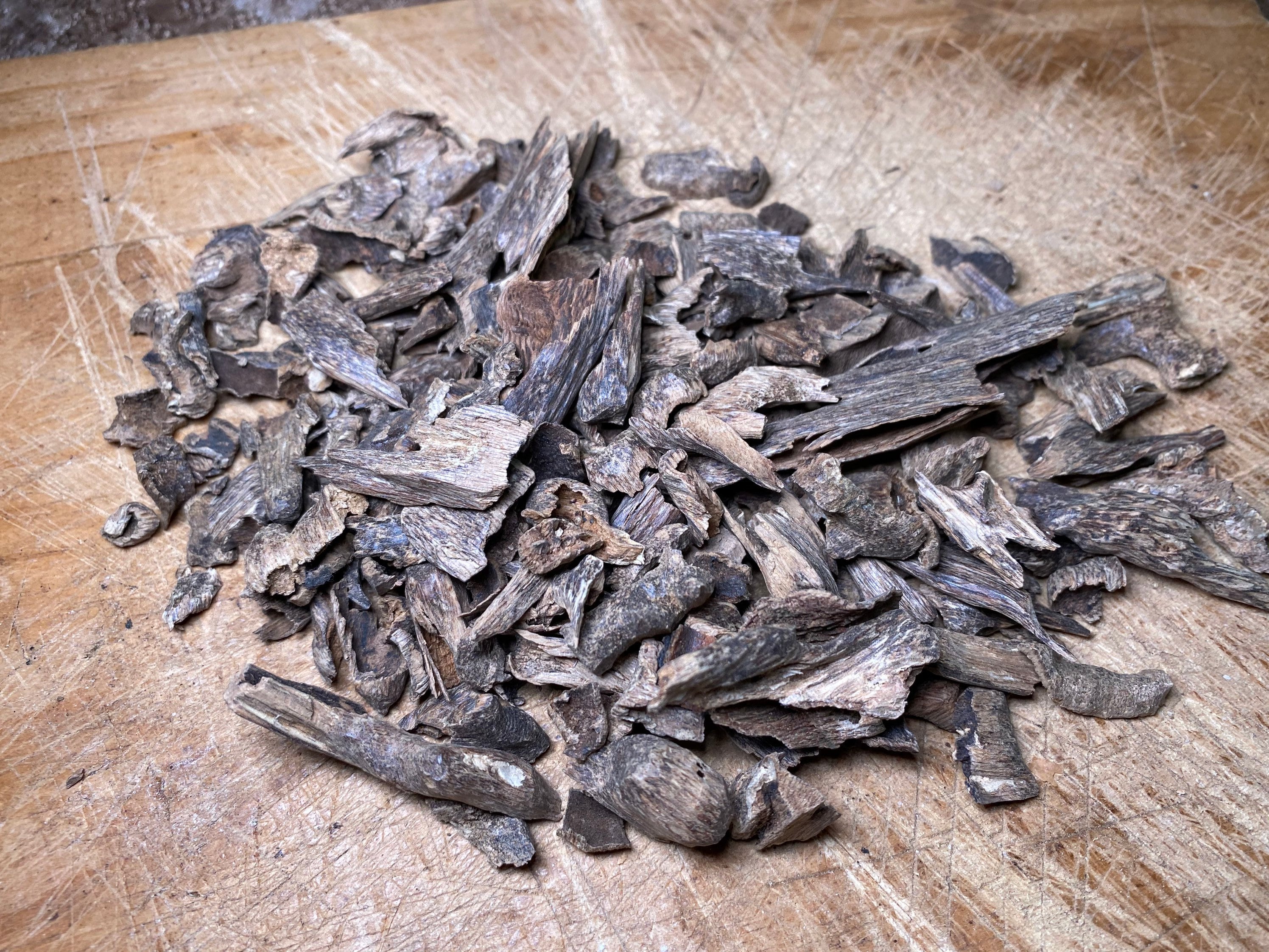 Tura Peak - on sale Western Garo Hills - Meghalaya : Indian / Hindi Agarwood Chips